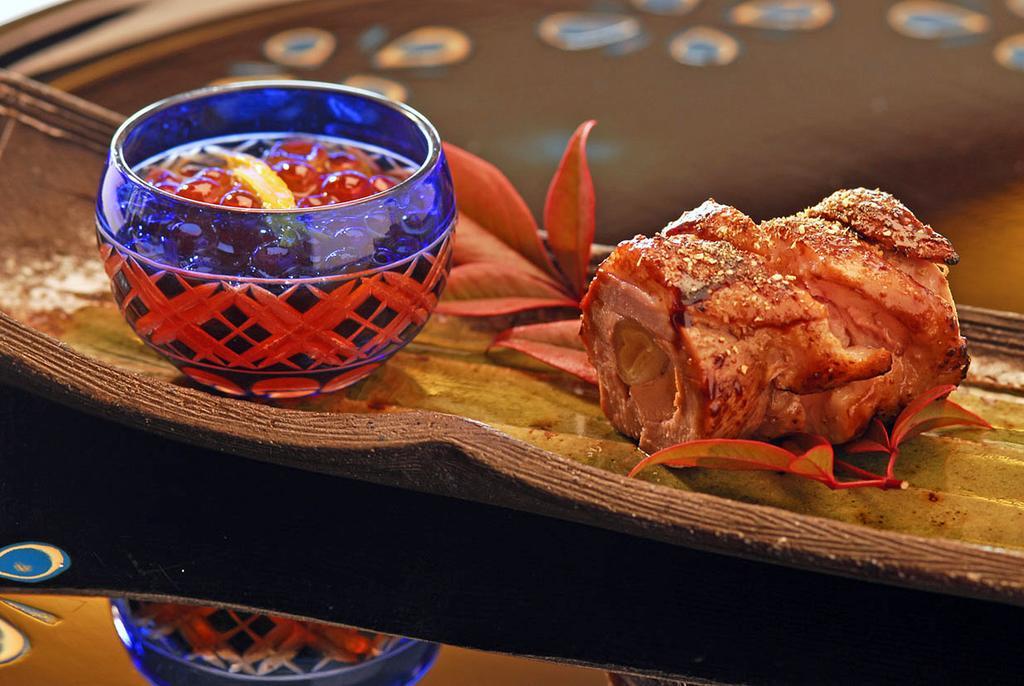 Готель Hakone Tokinoshizuku Екстер'єр фото A pineapple upside down cake
