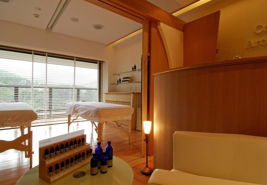 Готель Hakone Tokinoshizuku Екстер'єр фото A treatment room at the spa